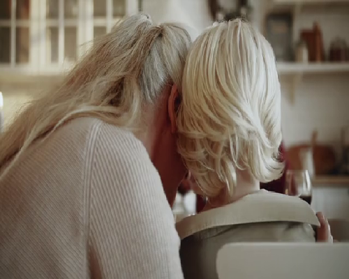 乳腺癌检查多久检查一次，细说乳腺癌检查的最佳时期，多久复查一次也有讲究