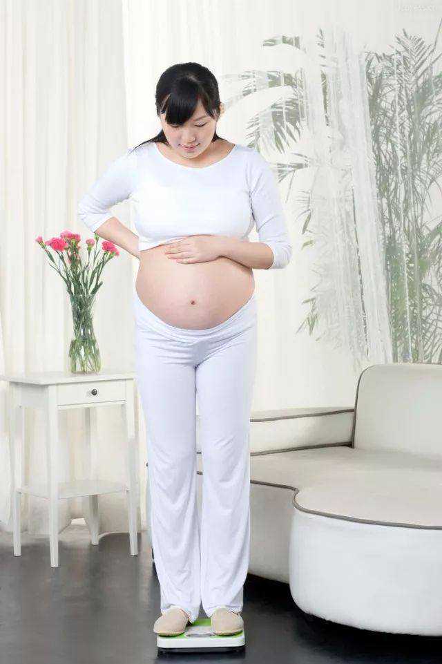 海南试管助孕费用明细：一次助孕的价格是多少？