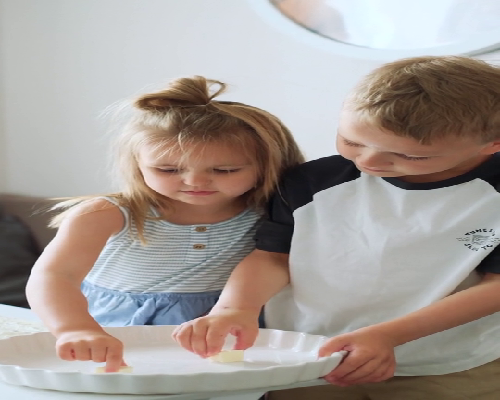 育儿宝典_怀孕一个月有什么症状,女性不孕症护理常规看不孕不育一般多少钱